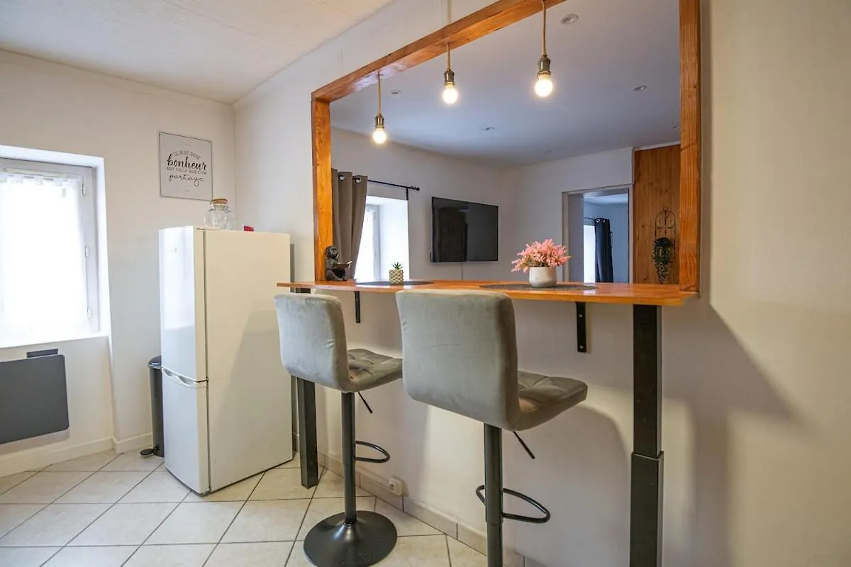 T2 Centre De La Verpillière Apartamento