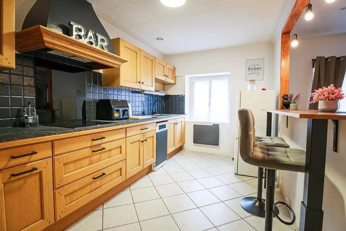 T2 Centre De La Verpillière Apartamento